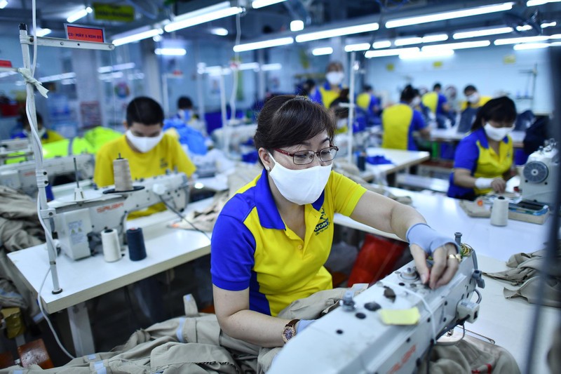 The textile-garment sector is a major contributor to Vietnam's export value. (Photo: VnEconomy)