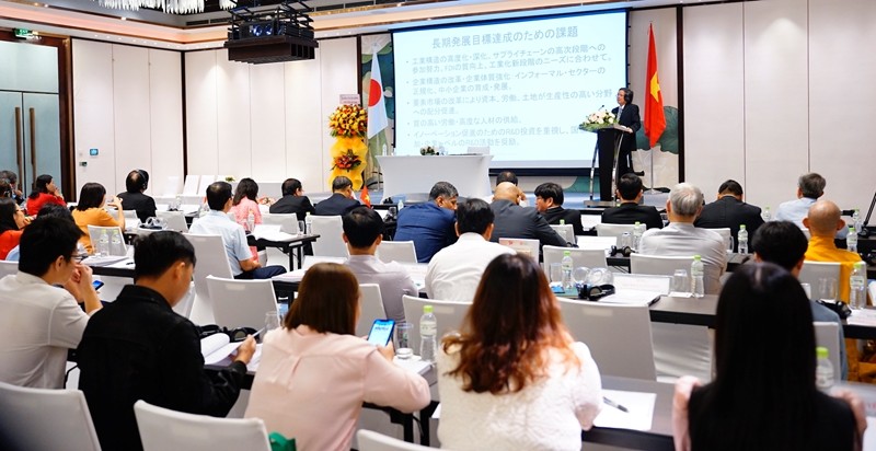 Overview of the symposium (Photo: dangcongsan.vn)