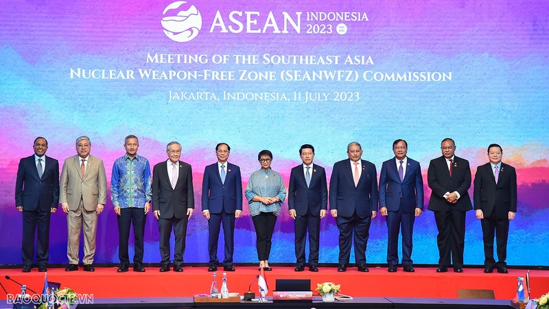 At the meeting (Photo: baoquocte.vn)