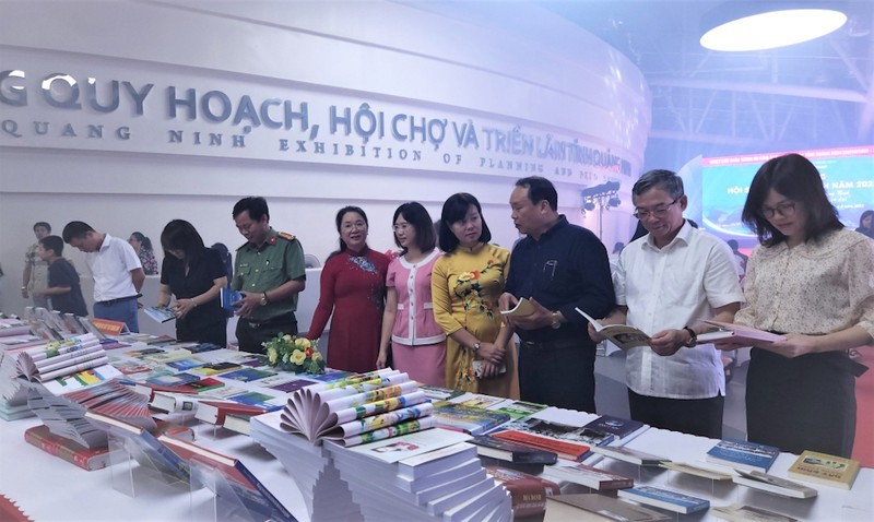 Nearly 500,000 book copies introduced to readers at book fair in Quang Ninh