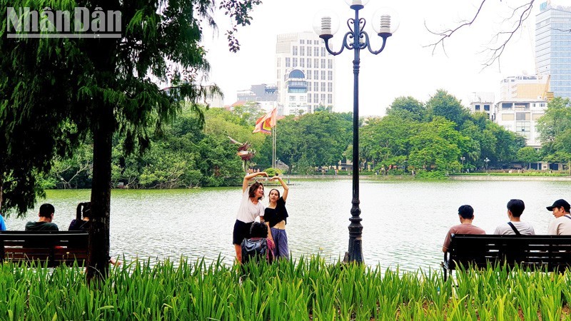 Vietnam is highly appreciated by expats thanks to local friendliness and affordable living. (Photo: T.LINH)