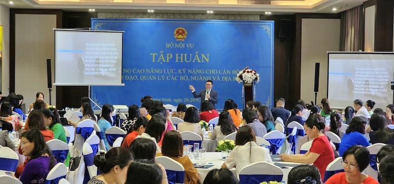 Training course on enhancing the leadership capacity of women held in Quang Ninh.