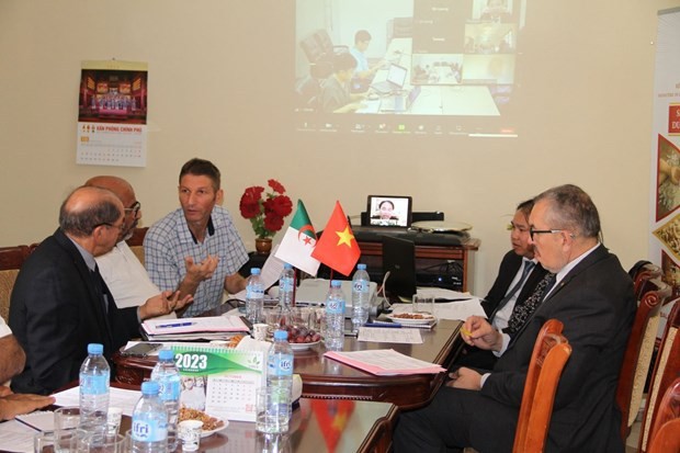 Participants in the October 19 webinar at the headquarters of the Trade Office of Vietnam in Algeria (Photo: VNA)