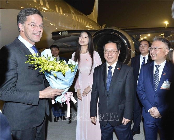 Dutch Prime Minister Mark Rutte welcomed at Noi Bai airport in Hanoi (Photo: VNA)