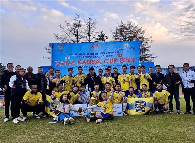 The football tournament “FAVIJA KANSAI CUP 2023” is part of the culture-sports exchange activities to celebrate the 50th anniversary of the diplomatic relations between Vietnam and Japan (1973-2023). (Photo: VNA)