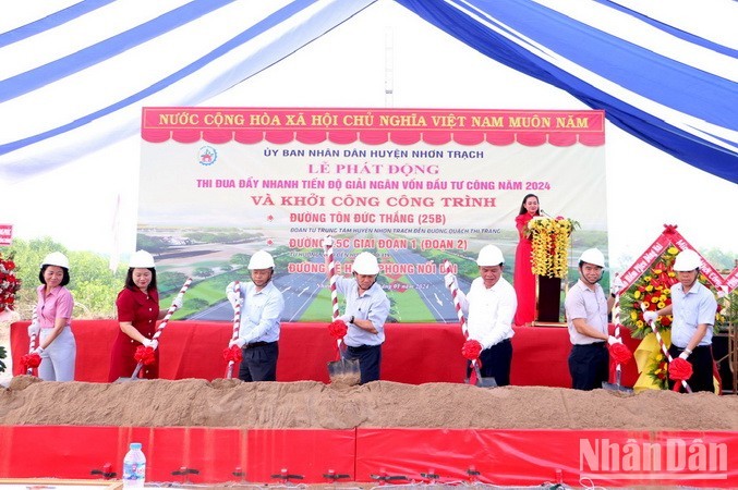 Delegates at the ground-breaking ceremony