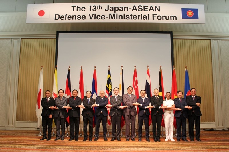 Heads of delegations to the 13th ASEAN-Japan Defence Vice-Ministerial Forum that opens in Tokyo on January 30. (Photo: VNA)