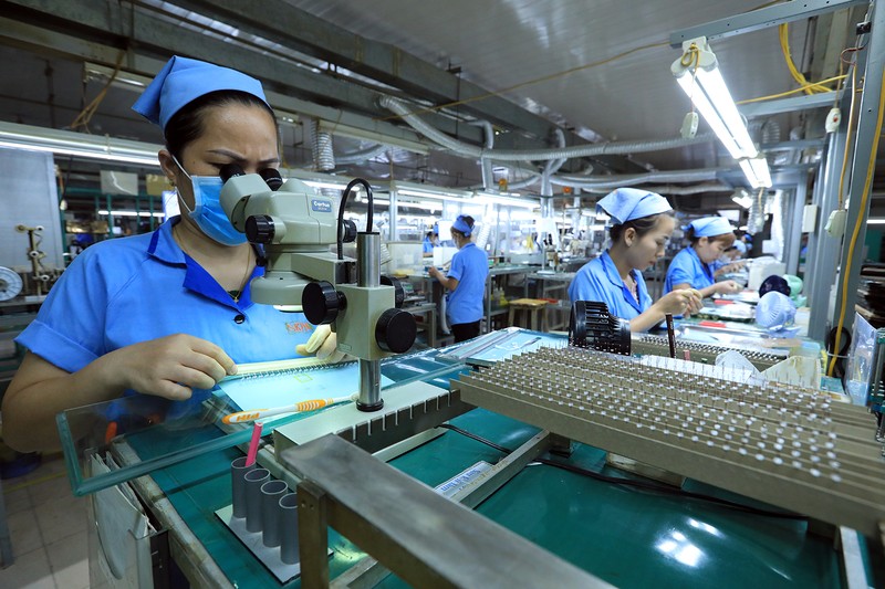 Industrial production experienced a robust recovery of 18.3%, and exports surged 42% in January. (Photo: VNA)