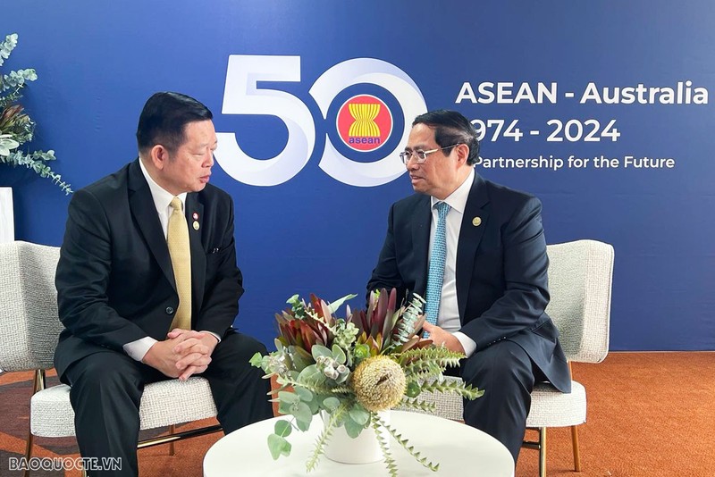 Prime Minister Pham Minh Chinh (R) and ASEAN Secretary-General Kao Kim Hourn (Photo: baoquocte.vn)