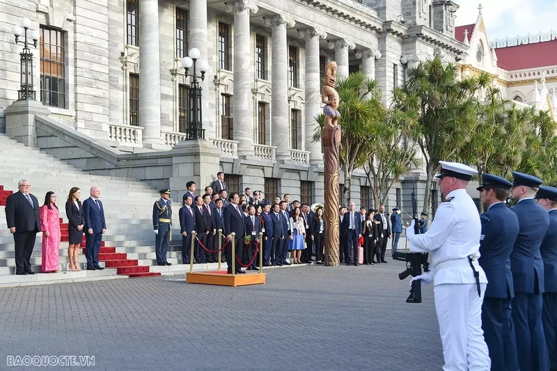 The official welcome ceremony for PM Pham Minh Chinh. (Photo: VNA) 