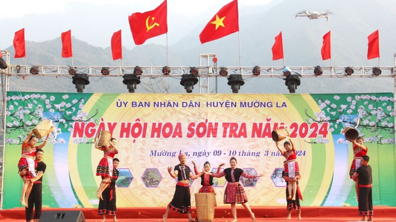 A performance at the festival (Photo: baosonla.org.vn)