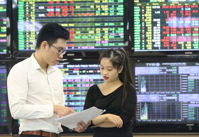 Vietnam tackles obstacles to stock market upgrade - Illustrative image (Photo: hanoimoi.vn)