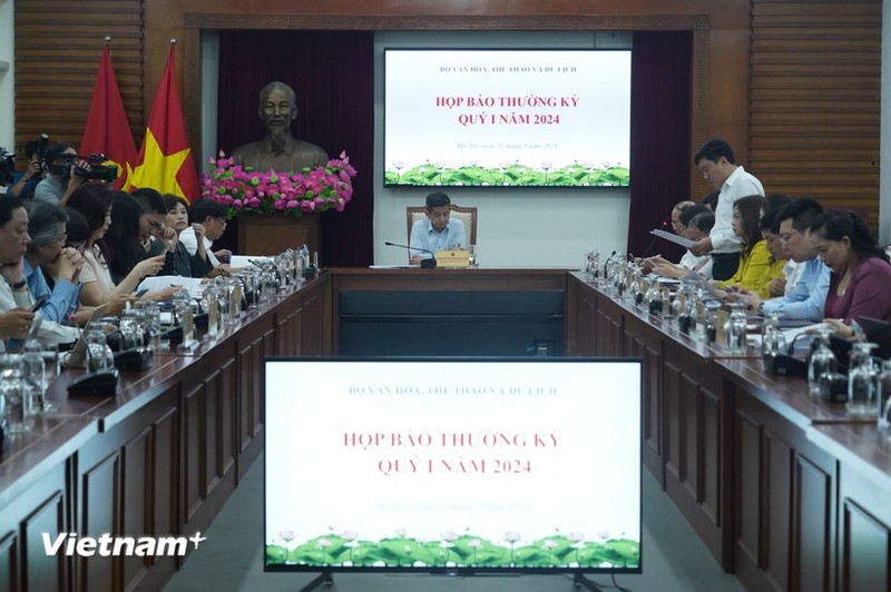 The press meeting of the Ministry of Culture, Sports and Tourism on April 11 (Photo: VNA)