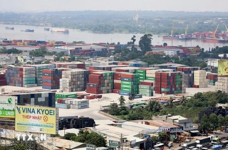 At Dong Nai port, Bien Hoa city (Photo: VNA)