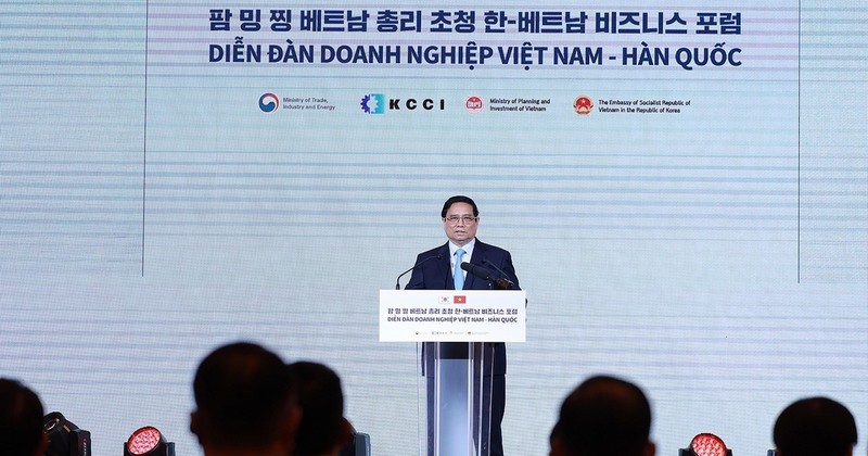 Prime Minister Pham Minh Chinh addresses Vietnam-RoK Business Forum in Seoul. (Photo: VNA)