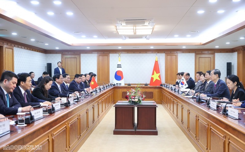 At the talks between Prime Minister Pham Minh Chinh and his Korean counterpart Han Duck-soo. (Photo: baoquocte.vn)