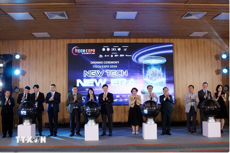 Expo promotes 'Make in Vietnam' digital technology products, services