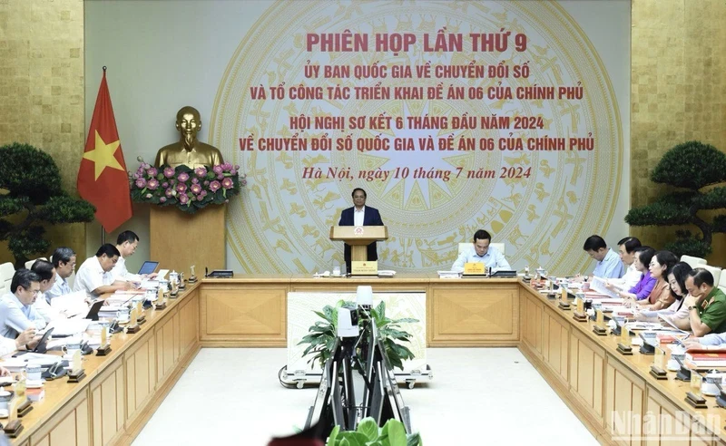 Prime Minister Pham Minh Chinh speaks at the meeting of the National Committee for Digital Transformation on July 10. (Photo: NDO)