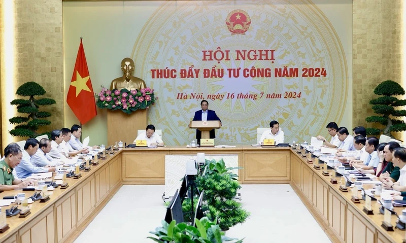 Prime Minister Pham Minh Chinh addresses the conference. (Photo: NDO)