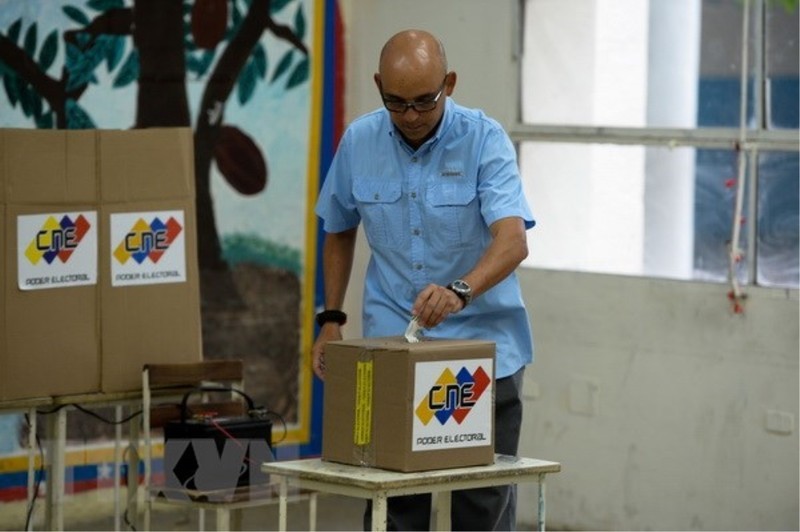 Venezuelan voters in the local election for the 2019-2025 term. (Source: AFP/VNA)