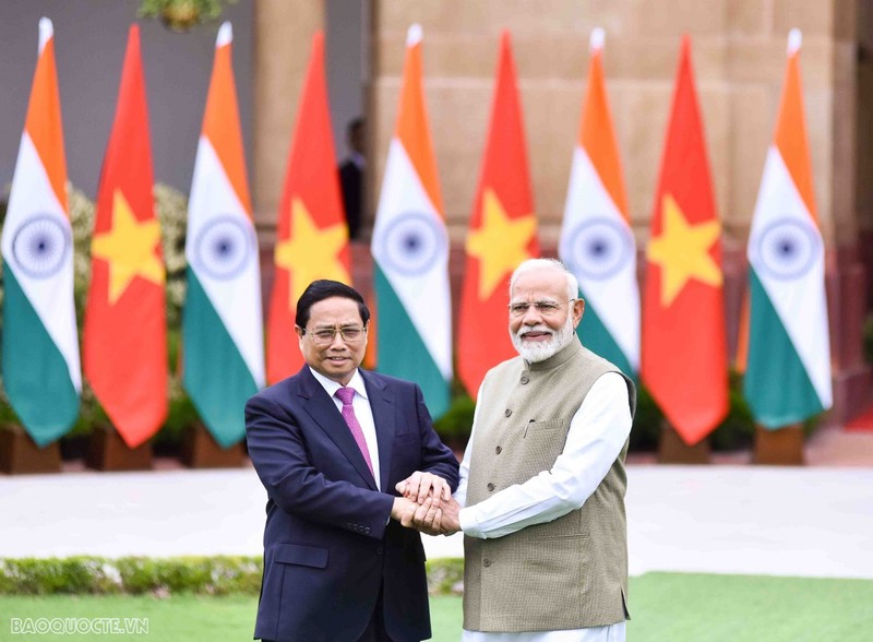 Prime Minister Pham Minh Chinh (L) and Prime Minister Narendra Modi (Photo: baoquocte.vn)