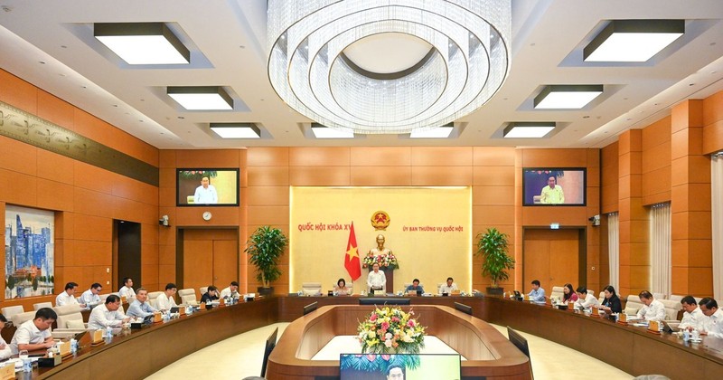 NA Standing Committee’s law-building session convenes in Hanoi 