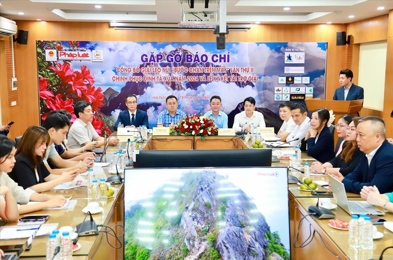 At the press conference (Photo: baodantoc.vn)