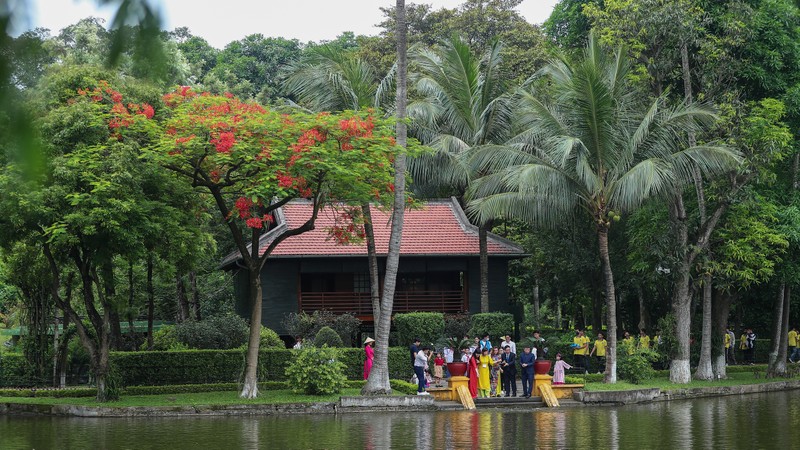 Over the past 55 years, the President Ho Chi Minh Relic Site has welcomed nearly 90 million visitors (Photo: toquoc.vn)