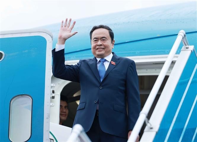 National Assembly Chairman Tran Thanh Man leaves Hanoi on September 8 morning for an official visit to Russia where he will also co-chair the 3rd meeting of the Vietnam-Russia Inter-Parliamentary Cooperation Committee. (Photo: VNA)