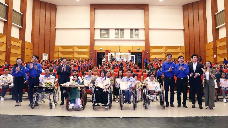 Thirty-eight outstanding young people with disabilities honoured at the event