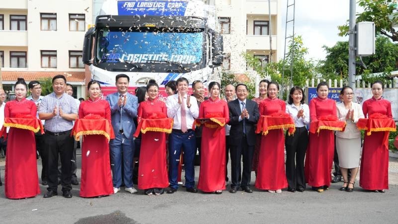 Ben Tre announces official export of fresh coconuts to China