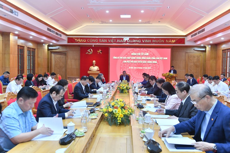 At the meeting (Photo: NDO/Dang Khoa)