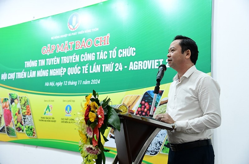 Agritrade Deputy Director Hoang Van Du speaks at the conference (Photo: dangcongsan.vn)