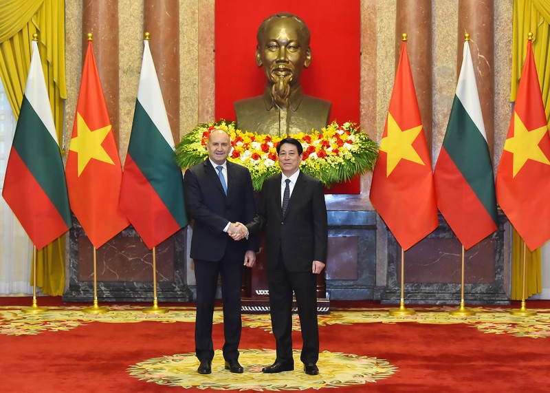 President Luong Cuong and Bulgarian President Rumen Radev at the talks.