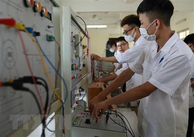 Vietnam is striving to develop a modern and internationally integrated labour market. (Source: VNA)