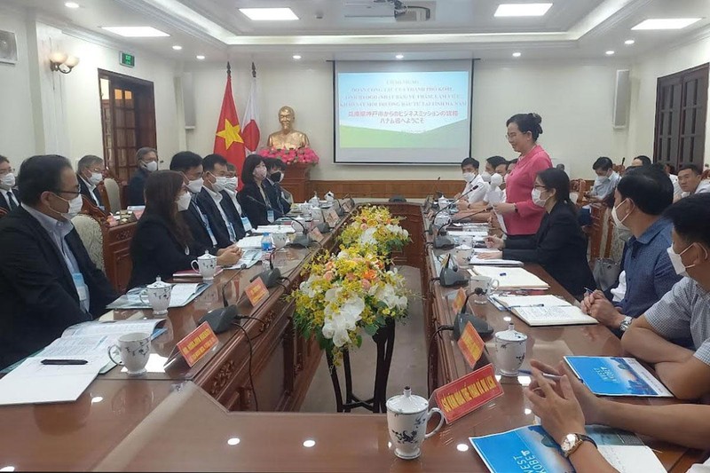 Secretary of the Ha Nam Provincial Party Committee Le Thi Thuy speaks at the event. (Photo: baohanam.com.vn)