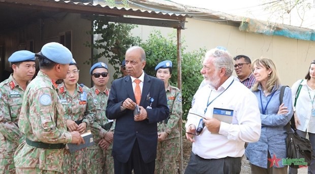 UN Under-Secretary-General visits Vietnam's engineering unit in Abyei (Photo:qdnd.vn)