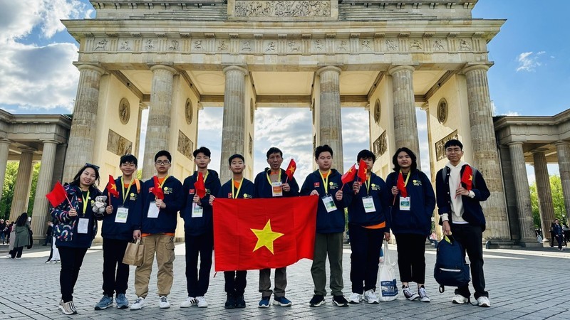 Hanoi students participate in the Pangea Math World 2023.