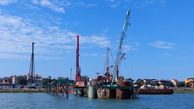 Nguyen Hoang Bridge project has a good disbursement progress in Thua Thien Hue.