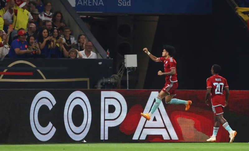 Colombia's Luis Diaz celebrates scoring their first goal with Jhon Arias - International Friendly - Germany v Colombia - Veltins-Arena, Gelsenkirchen, Germany - June 20, 2023. (Photo: Reuters)