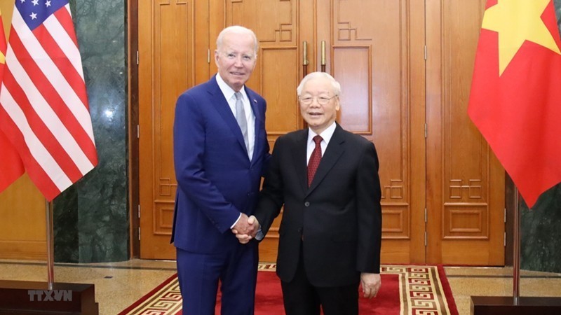 Party General Secretary Nguyen Phu Trong meets US President Joe Biden in Hanoi on the afternoon of September 10 (Photo: VNA)