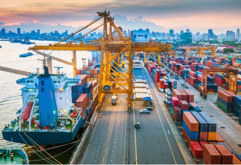 Vietnam’s total import and export revenue reported at 62.08 billion USD in August, a rise of 8.8% over the previous month.