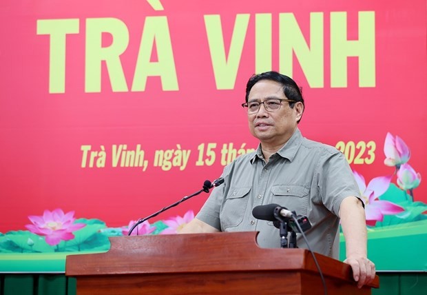 PM Pham Minh Chinh addresses the working session with the Standing Board of the Tra Vinh provincial Party Committee on October 15. (Photo: VNA)