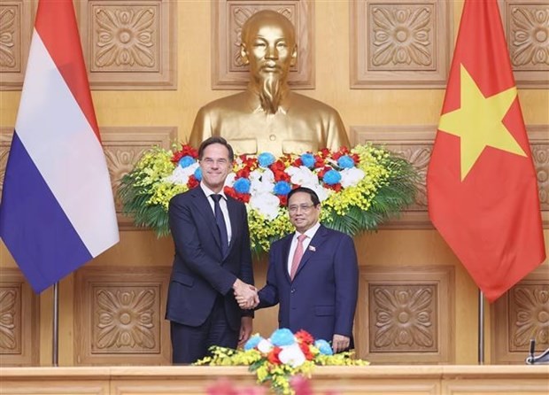 PM Pham Minh Chinh chairs a welcome ceremony for his Dutch counterpart Mark Rutte (Photo: VNA)