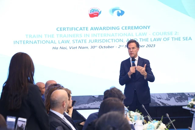 Dutch Prime Minister Mark Rutte speaks at the event. (Photo: VNA)