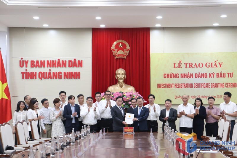 Quang Ninh grants investment certificate to Foxconn within 12 working hours after the company submitted online applications through the province’s Public Service Portal in June 2023.