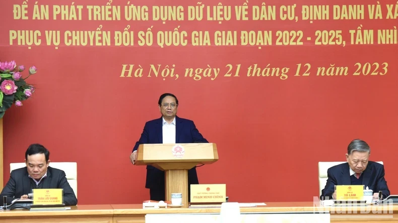 Prime Minister Pham Minh Chinh speaking at the meeting. (Photo: NDO)