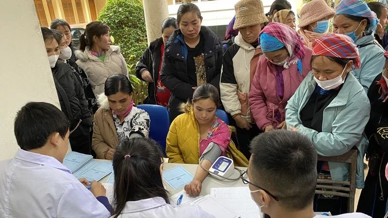 Medical examination provided for local ethnic minorities in Lao Cai.