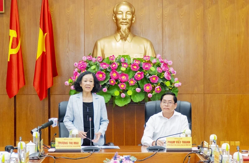 Politburo member Truong Thi Mai speaking at the working session with the Party Committee of Ba Ria - Vung Tau Province.