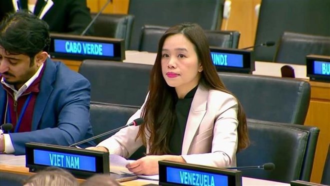 Minister Counselor Le Thi Minh Thoa, Deputy Permanent Representative of Vietnam to the United Nations (UN), at the session. (Photo: VNA)